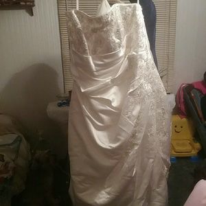 Brand new wedding dress